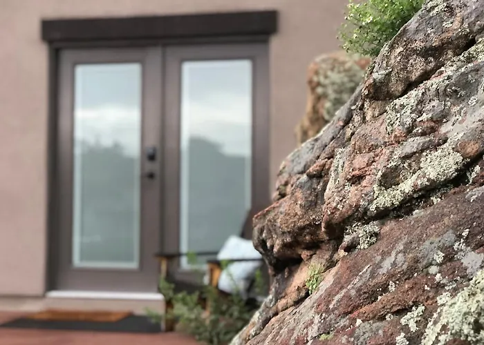 Prickly Pear Unique With Bathroom Built Into The Granite Boulders, Amazing Views, Front & Back Porches, Firepit,dog Friendly *