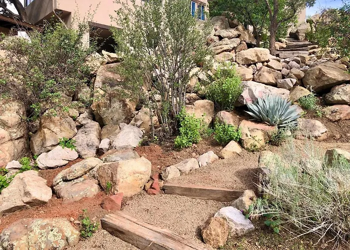 Prickly Pear Unique With Bathroom Built Into The Granite Boulders, Amazing Views, Front & Back Porches, Firepit,dog Friendly * Prescott