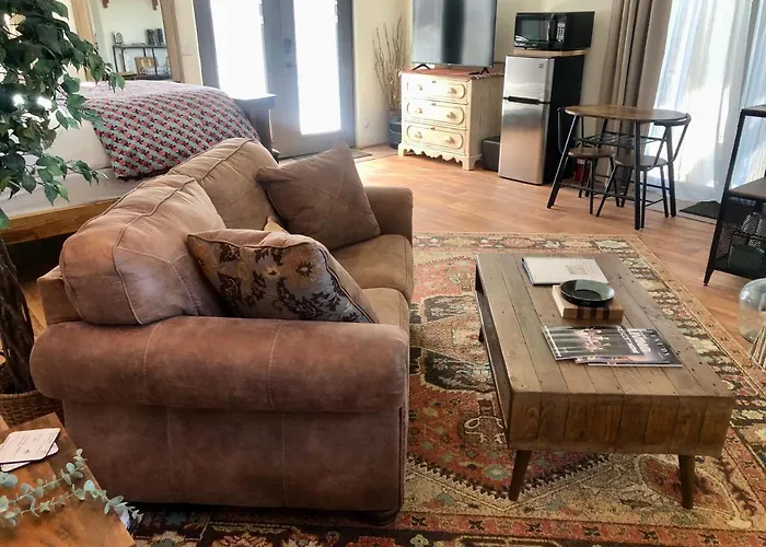 Apartment Prickly Pear Unique With Bathroom Built Into The Granite Boulders, Amazing Views, Front & Back Porches, Firepit,dog Friendly Prescott